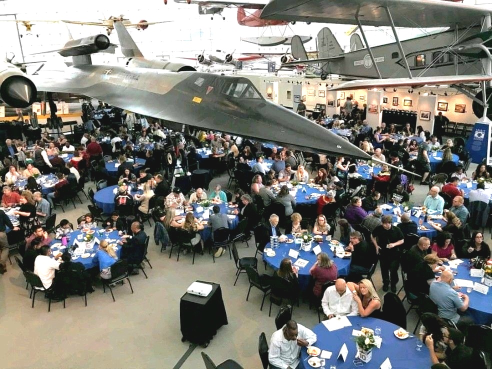 NWaerospaceNews's tweet photo. Our magazine is a proud sponsor for this evenings @AJACtraining Graduation Ceremony. Our publisher, Dean Cameron is excited to have a table to enjoy dinner under this ICON. NWAN Magazine is excited for these graduates to enter the manufacturing workforce.
#AJAC #aerospaceindustry https://t.co/F9lzvHUxid
