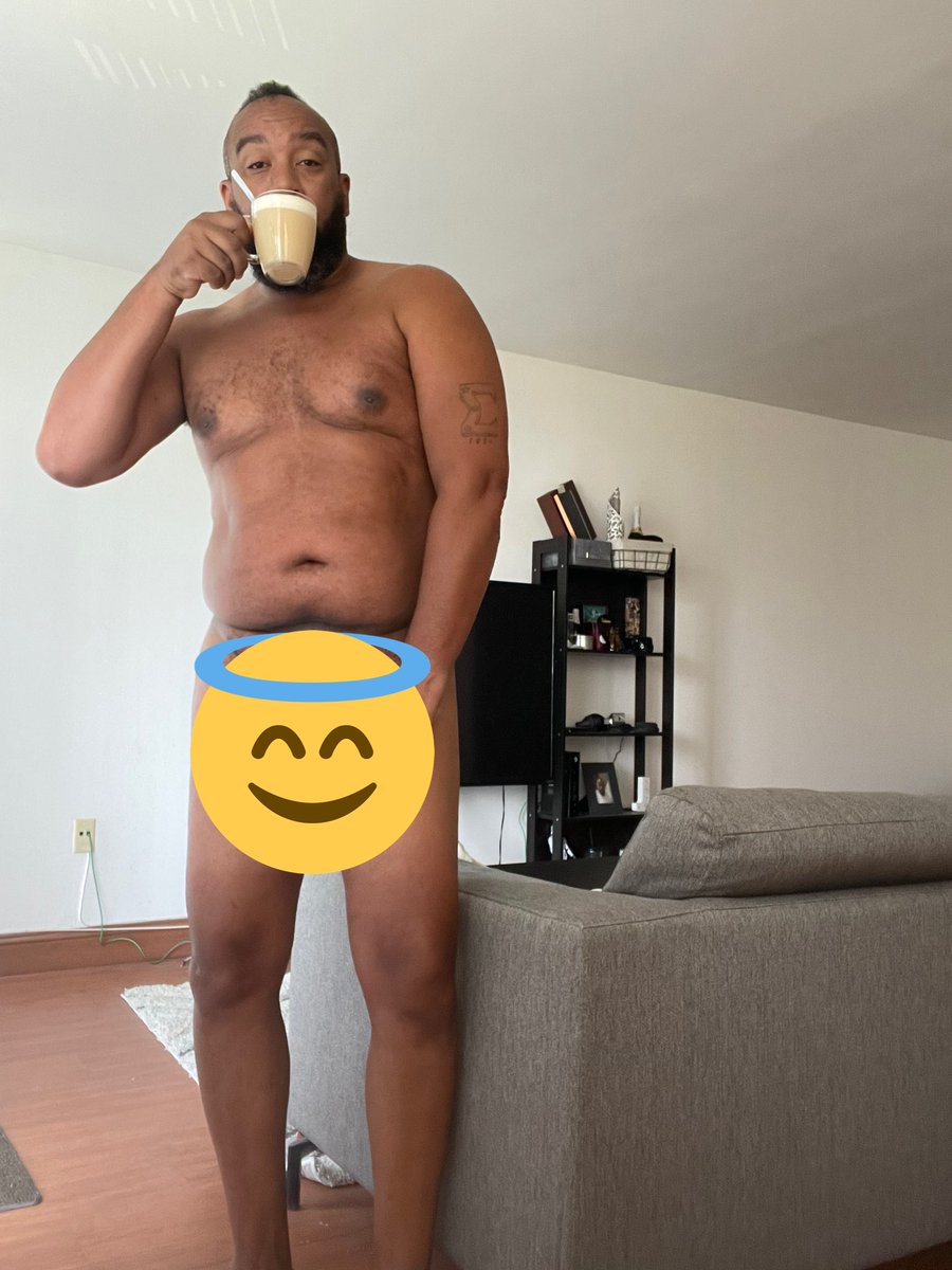 BluBoi31's tweet photo. Happy Friday! Enjoy your weekend. #coffeedrinker #iworkweekends #coffeeaftertheshower #thickboi https://t.co/UW67uJzbam