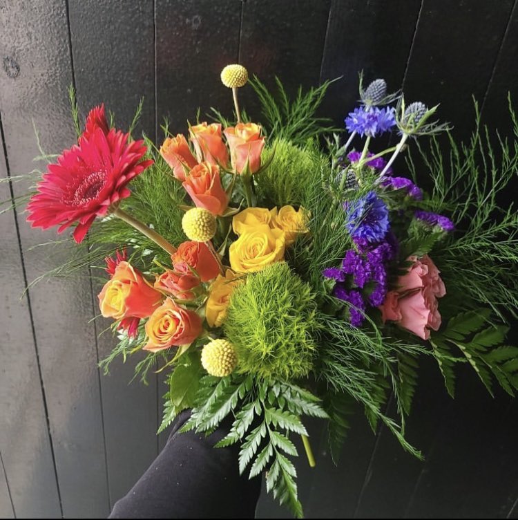 Happy Pride Month! ecostems is proud to be queer-owned and operated! 🌈🌈Let’s celebrate queer joy and the fabulousness of flowers!

More info about the importance of Pride, and what you can do to help uplift the LGBTQ community, in our latest blog post:

ecostems.ca/blog/pride22/