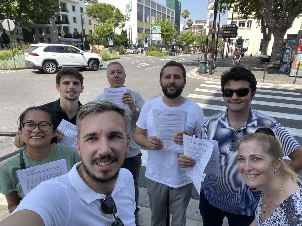 valentinbrune's tweet photo. Dernière ligne droite et toujours sur le terrain avec les amis et militants de @marinebrenier. Ne lâchons rien pour faire gagner notre candidate et députée sortante soutenue par @cestrosi @NicolasSarkozy et @EPhilippe_LH sur la #circo0605 #legislatives2022 https://t.co/fF6KoDiXpw