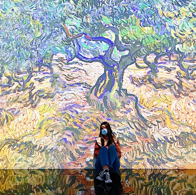 vangoghphoenix's tweet photo. Here is what people are saying about Immersive Van Gogh Phoenix!  
🖌 "Really opened my eyes to the art of Van Gogh!" - GH
🖌 "The Van Gogh exhibit was fantastic!!!" - CS
🖌 "Sat through the experience 3 times and saw new details every time" - CD
•
📷: @izzzyhughes on Instagram. https://t.co/70uzl85KsL