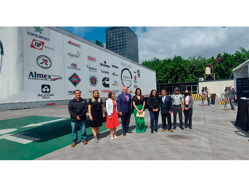 InfoTransportes's tweet photo. #TrackSIM llega a @GrupoModelo_MX para capacitar al personal de reparto y generar buenas prácticas de conducción, bajo el cumplimiento de la Nueva Ley General de Movilidad.
Quieres saber más? https://t.co/TajK17O9Sz
@ANTPMexico
#Transportistas #SeguridadVial #BuenasPrácticas https://t.co/oNJd1zM17E
