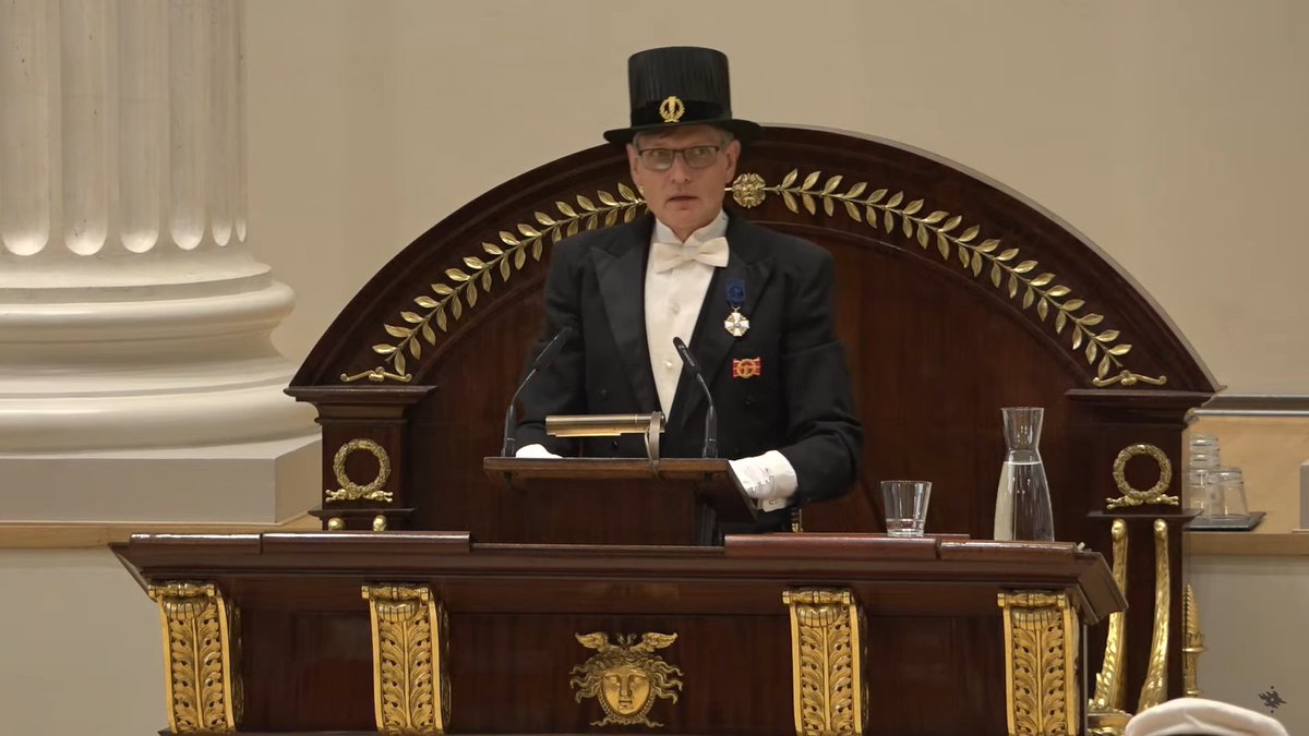 AgriChar_RG's tweet photo. Only in Finland: Doctors passing the Solemn Conferment ceremony receive symbolic Doctor’s hat and sword. Today Priit @AgriChar_RG had the honour to participate @AgriForHelsinki  #mmtdkpromootio Have a look at the video of the whole Conferment Act here: https://t.co/ZYiUg6FFRb https://t.co/N8ztX8VYkt