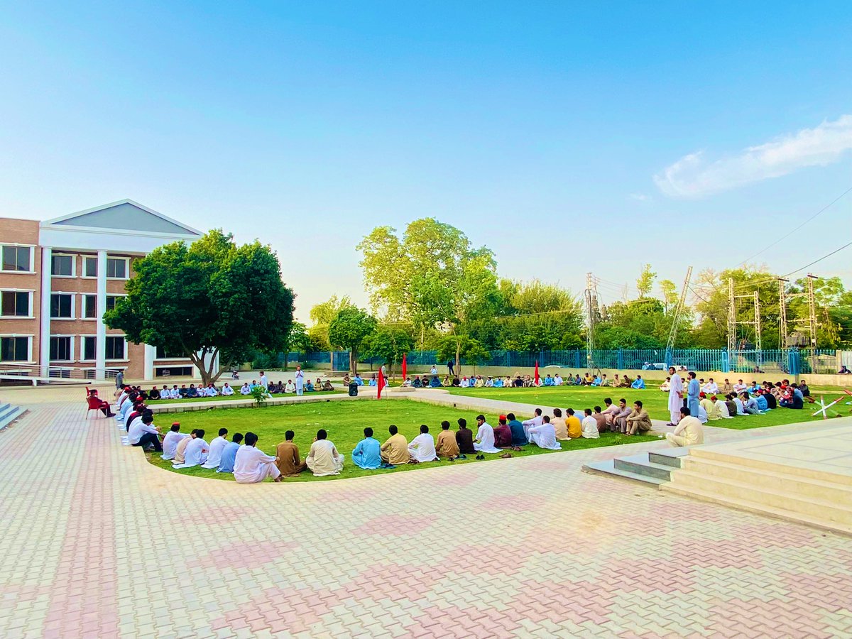 junaidkhann911's tweet photo. Pukhtoon students federation is symbol of Resistance.
 #PSFUOP
#PSFCampus https://t.co/z5ns4TjBHm