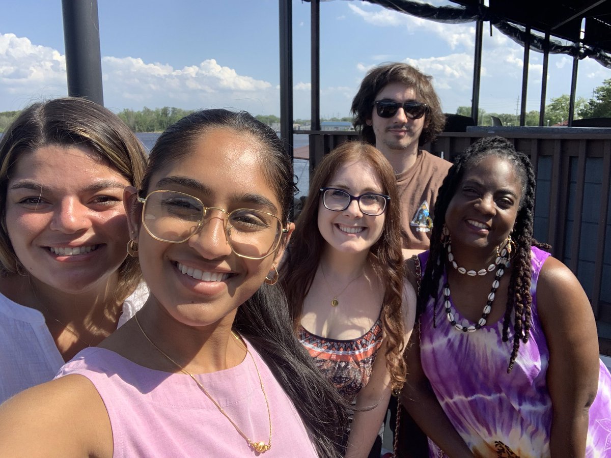 SocialWisePR's tweet photo. Gratitude luncheon at Water Street! ๐ฝ๐
Our team had a blast at our Goddess themed lunch this afternoon with Audrey of Get Your Goddess! ๐
#danceclass #luncheon #clientlove #berecognized #berelevant #mediaroom #socialwise #getyourgoddess #danceteacher https://t.co/ZoW9RFQ1RF