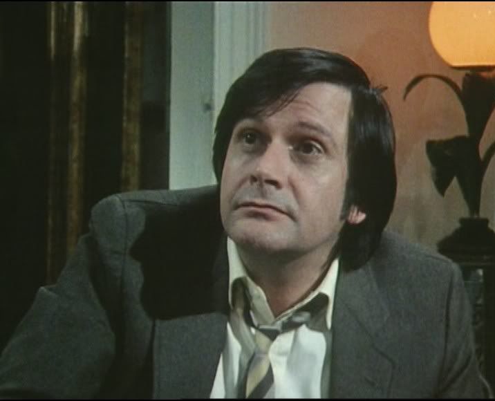 Lost_In_Films_'s tweet photo. Sadly Ralph Bates passed away four years after Dear John finished at age 51. The US did a version of the series also called Dear John never seen it to compare. #ForcesTV https://t.co/kro0gtCBYE