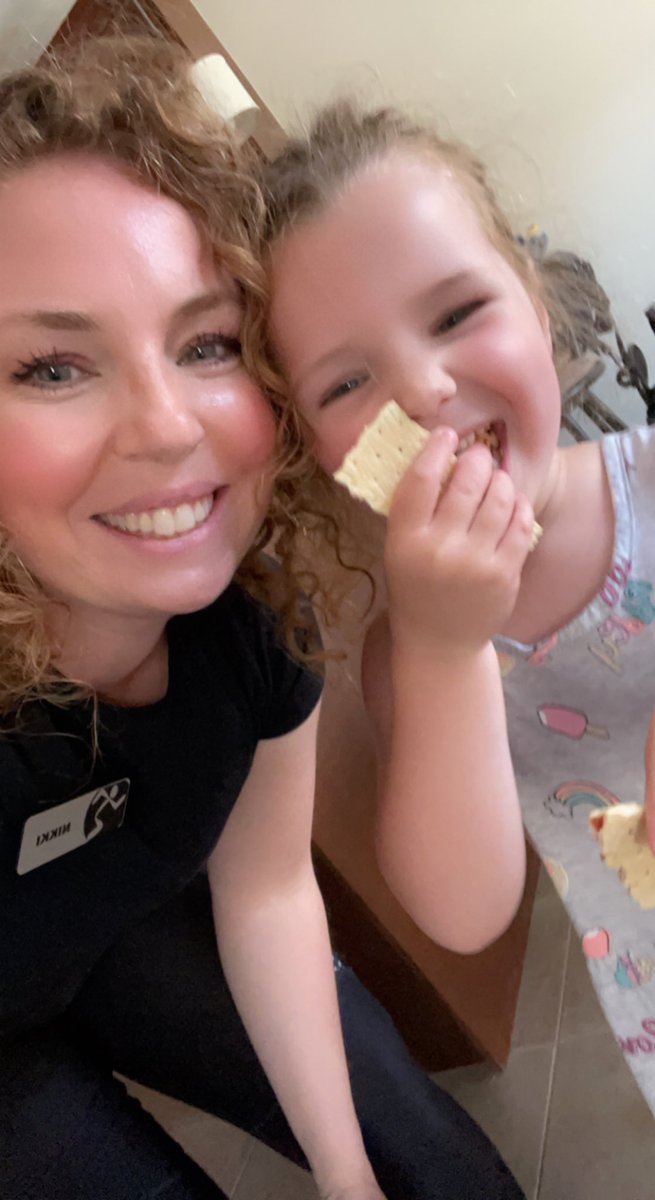 nicolewells82's tweet image. My baby girl graduated from nursery school!! My heart is beaming with pride. Mommy loves you so much princess! #myminime #3yearsold #preschoolgraduation