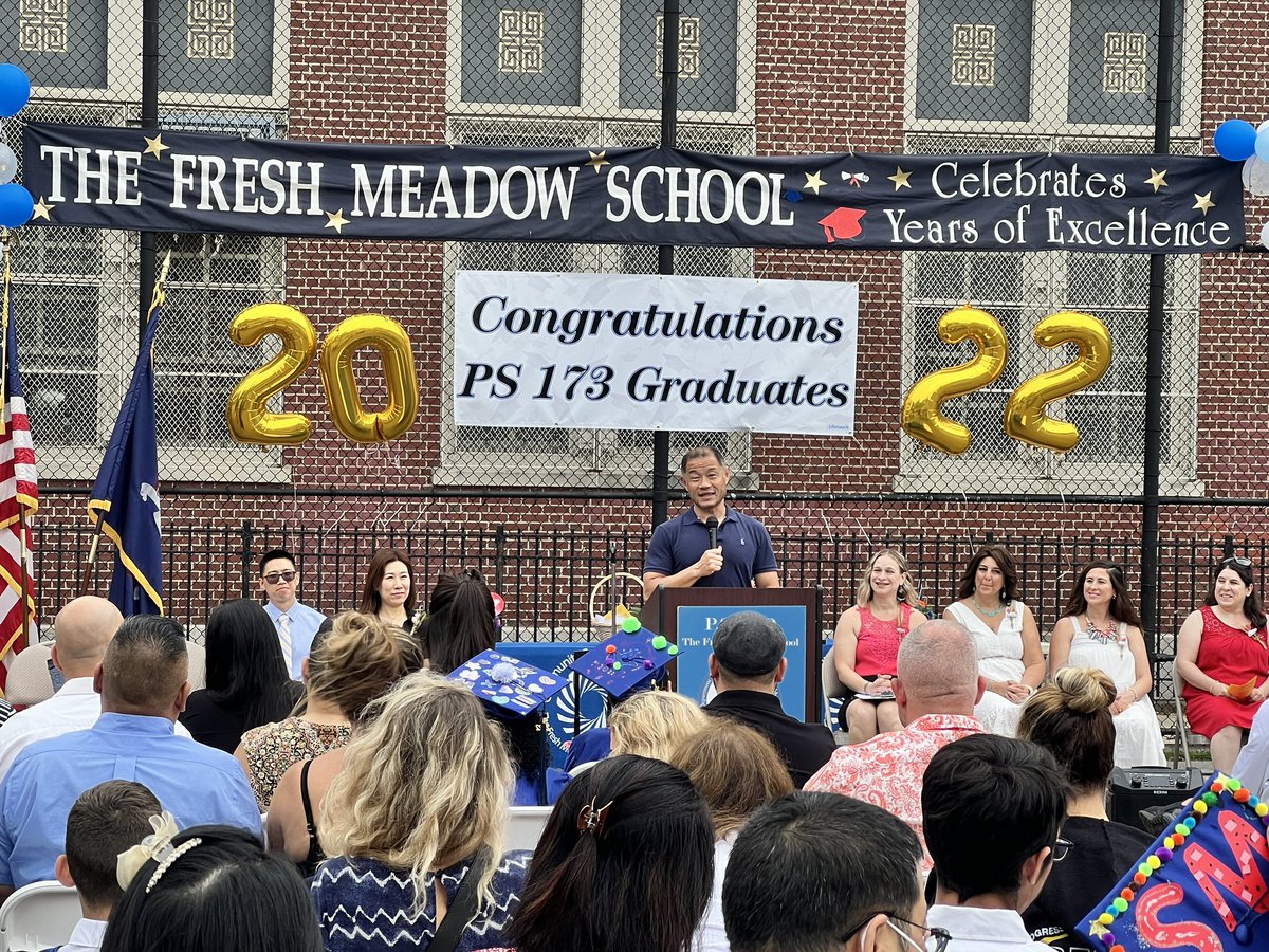 PS173Q's tweet photo. A special Thank you to our guest speakers for taking the time out of their busy schedules to mark this wonderful occasion! #Classof2022 #5thGradeGraduation @LiuNewYork @JimGennaro @nily @aong168 @cecd26 @JimGennaro #alsuhu #jamesgallagher @D26Team @DOEChancellor @NYCSchools https://t.co/T67IEatVHs