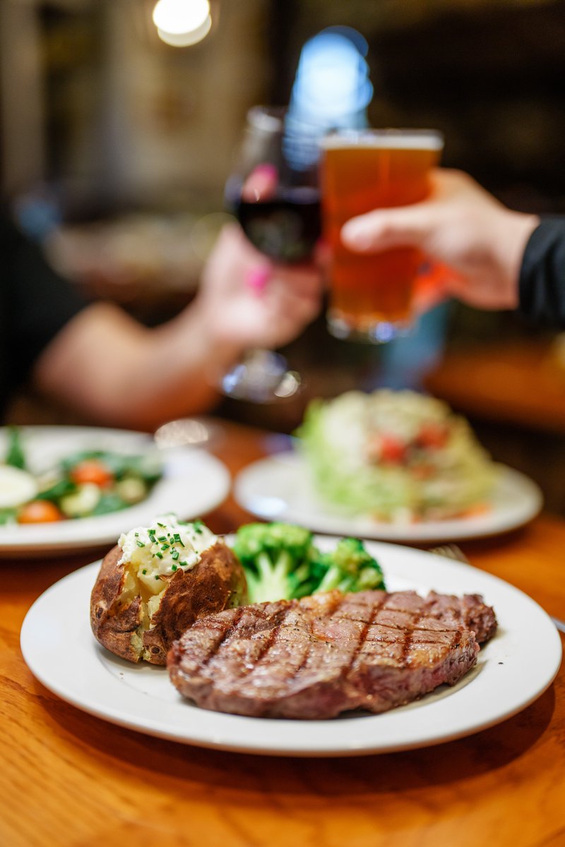 We invite you to dine with us in our premiere evening venue, our Prime Steakhouse. 
Perfect for special occasions of every kind, our Steakhouse serves traditional favorites along with new and exciting dishes! 🍽
#HarrisRanch #PrimeSteakhouse #steak #beef #finedining #venue