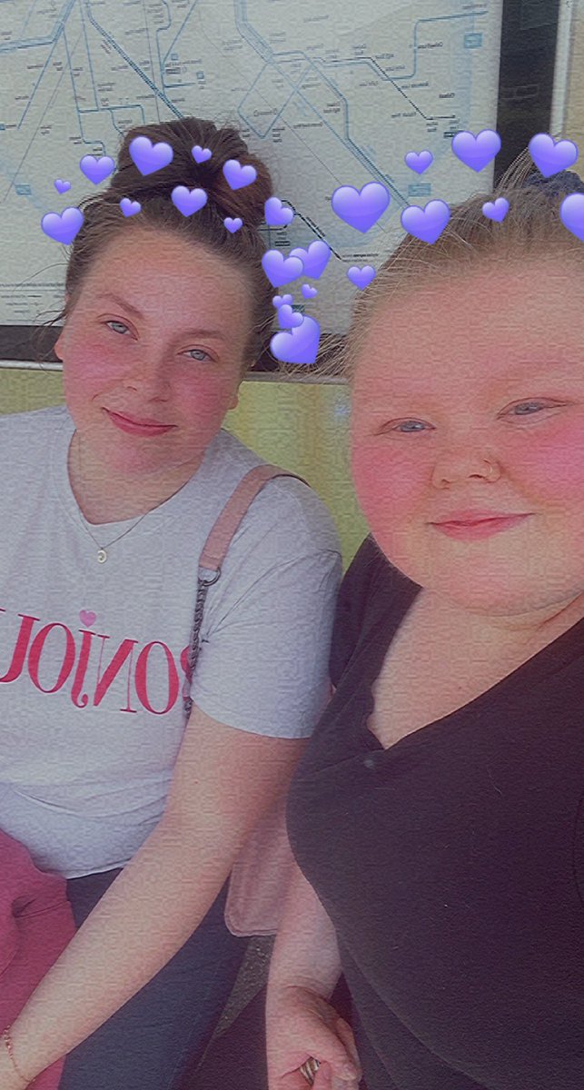 ShaniaClark10's tweet photo. A good day today❤️ @KelseyG63019317 @Montana67256960 @MontanaThornhi2 

@MissMalhiSlays https://t.co/Xz4qR3ad4k