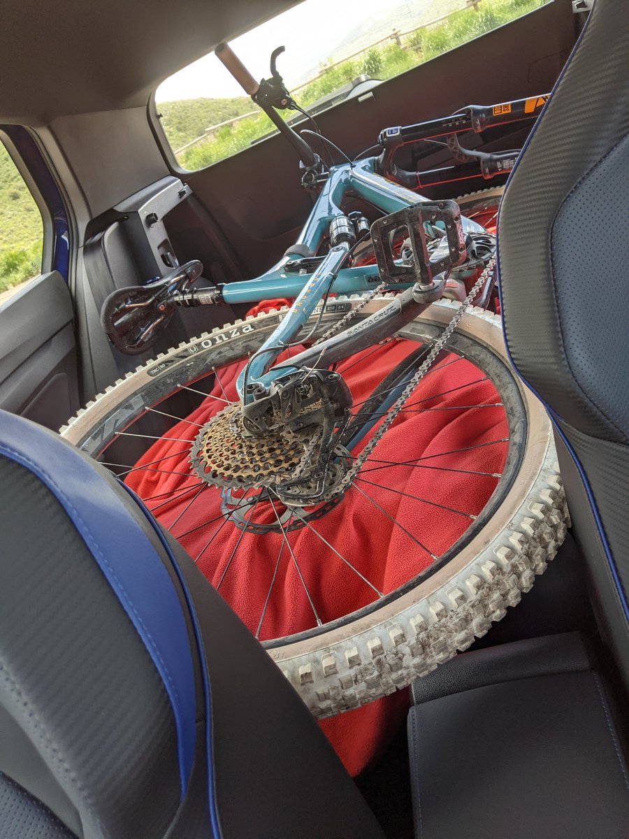 ChrisONeill__'s tweet photo. At least my bike fits in the back. Probably could've left the wheel on if this were the wagon. https://t.co/cITtOCm9PI