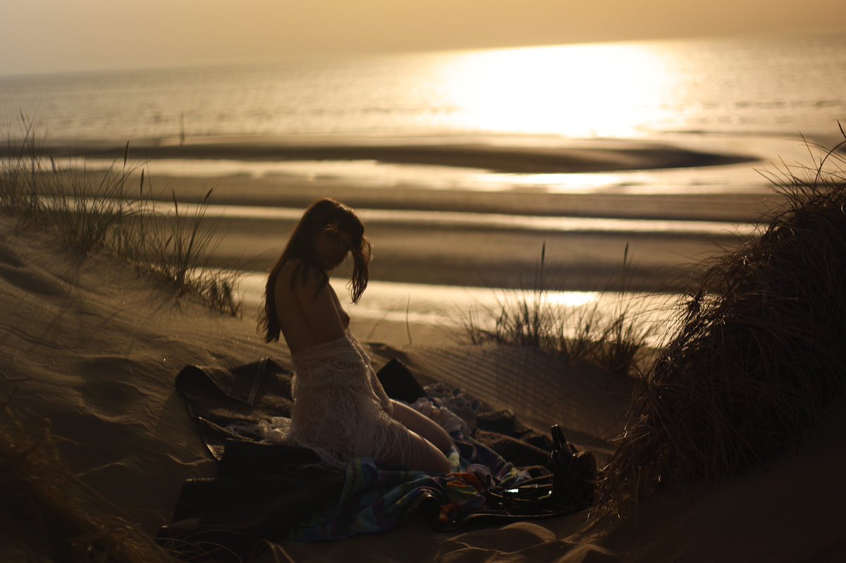 Domino Faye on Twitter: "RT @DominoFaye: Wanna see me masturbate on the beach today? 👀 Join me