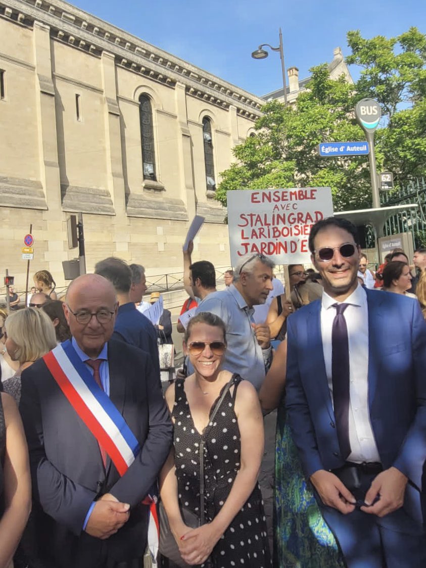 FranckAlem's tweet photo. @fszpiner mobilisé comme les élus #Paris16 contre ce projet #ChardonLagache avec et aux côtés des riverains. Nous exigeons l’abandon pure et simple #NonauCrack Aucune manipulation électoraliste ne saurait entacher notre combat contre ce centre .. https://t.co/tW22GpOKz1