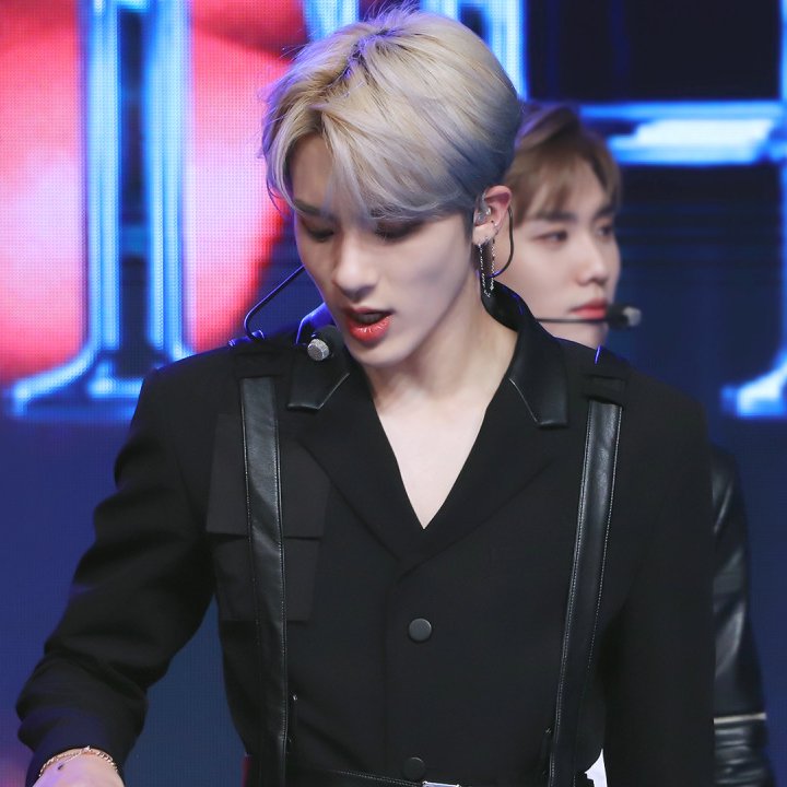 lqerics's tweet photo. https://t.co/FJonE73D14