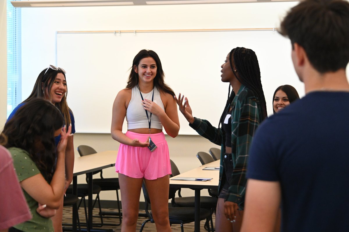 DominicanU's tweet photo. Welcome to the Class of 2026! Thanks to all the incoming freshmen who attended the first Student Orientation, Advising, and Registration (SOAR) program of the summer. We are so excited to have you join the DU community! ⭐️⭐️ https://t.co/QG2hJU29gw