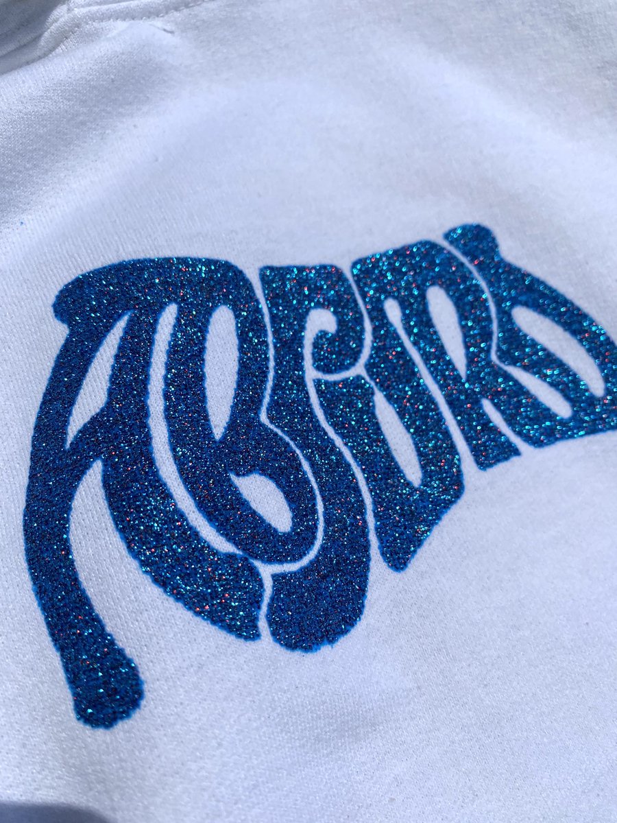 ABSURD SUMMER22 🏖
NOW AVAILABLE: shop.abs-rd.com 🌌