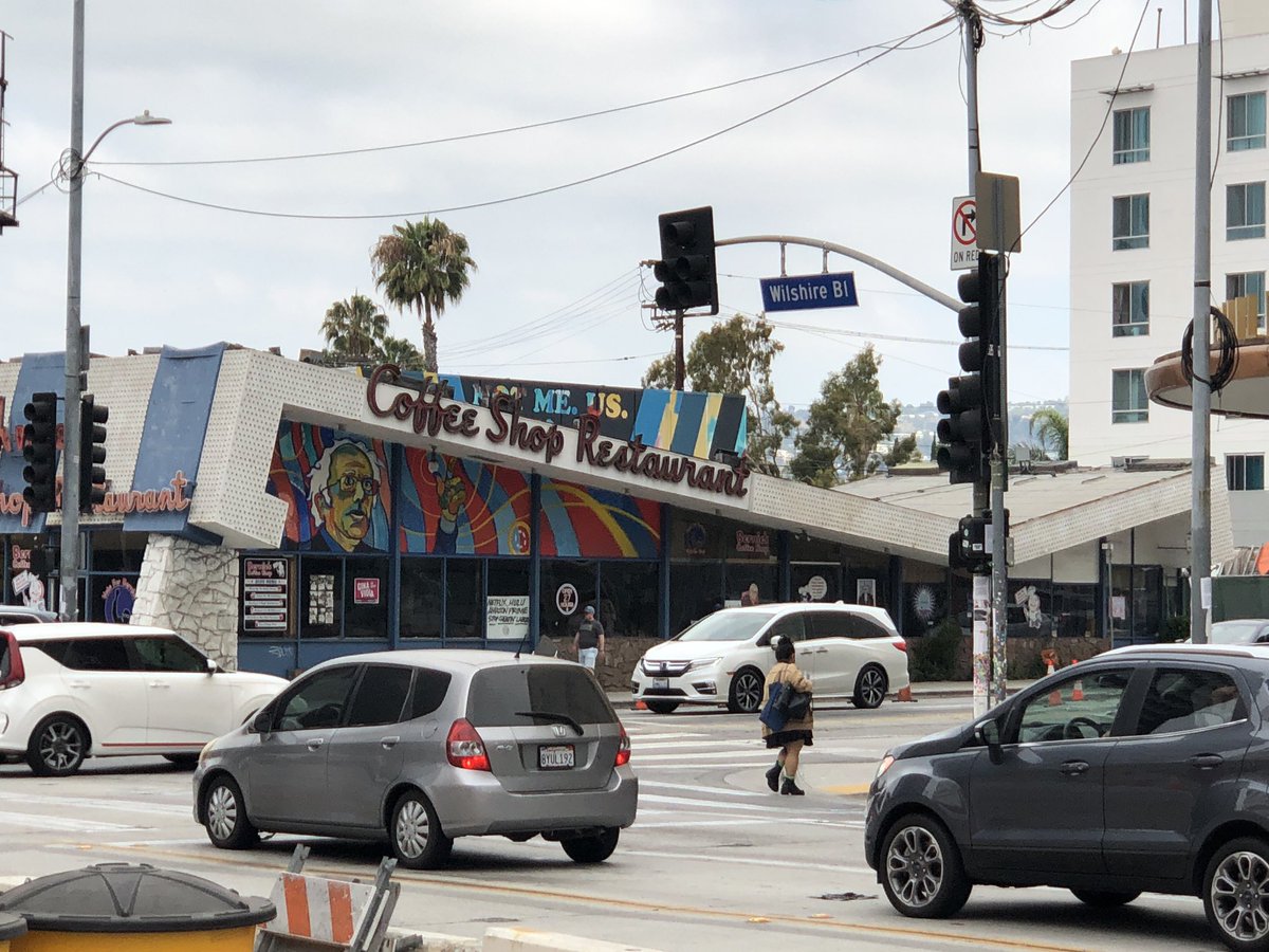 Shizzrock's tweet photo. .@BernieSanders LA headquarters remains untouched since March 2020. I don’t blame them https://t.co/GqNyEKyJRX