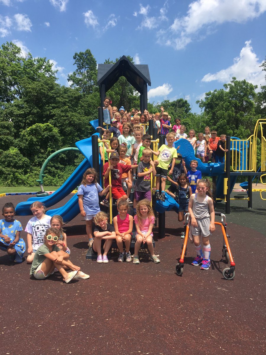 Last first grade recess of the year!  Last day of Lunch Duty forever!  It’s been fun watching you play all year!  Happy Summer!  #BearTavernPride