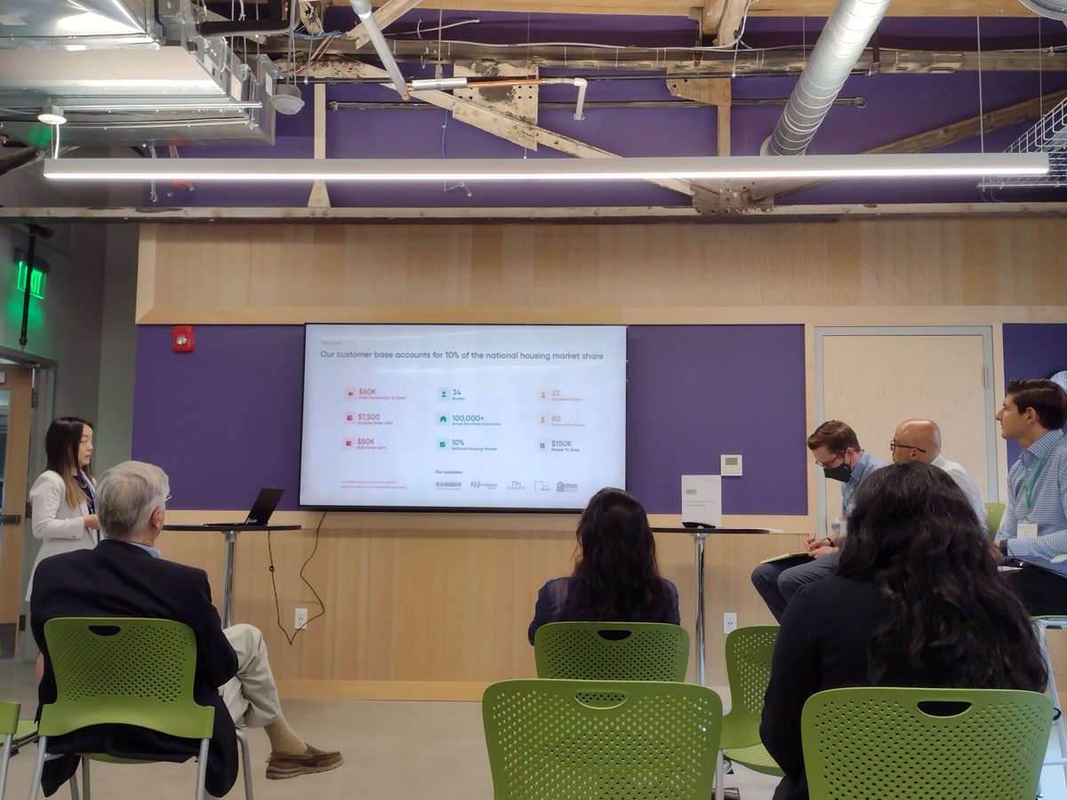 super impressed by the co-working space and labs at <a href="/GreentownLabs/">Greentown Labs</a>! and big thanks to @IMPELplus for hosting the pitch event for climate tech innovators in the building industry 🚀🏡🌏