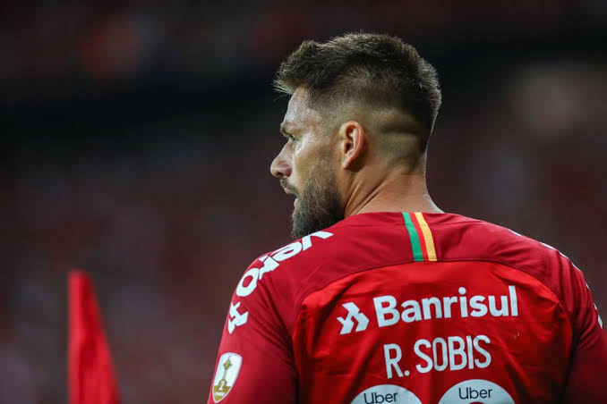 statsinter1909's tweet image. Rafael Sóbis pelo Inter:

⚔️ 216 Partidas 
⚽️ 54 Gols
🏆 5 Títulos (3 Gaúchos e 2 Libertadores)
🎖 Craque do Brasileirão: Centroavante, Bola de Prata: Seleção
💯 Fez gol na duas finais de Libertadores que disputou!

Feliz aniversário, ídolo! @rafaelsobis