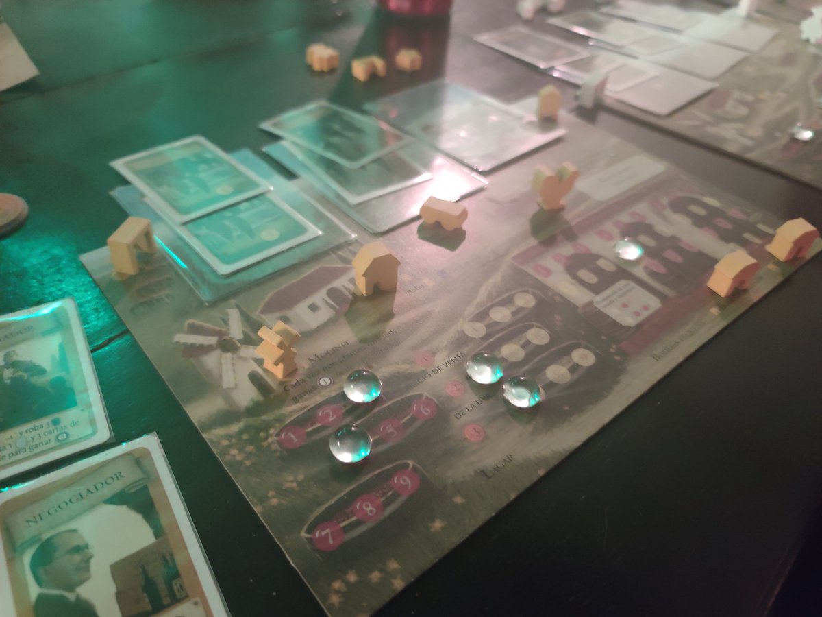 Kenar716's tweet image. Anoche en el #DevirFest jugando por primera vez Viticulture.