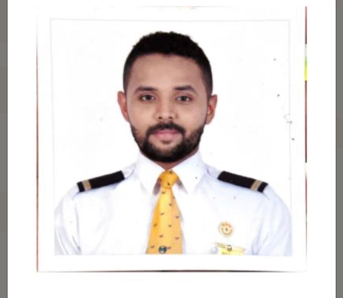 AljasserAli's tweet photo. لله ما أخذ وله ما أعطى وكل شيء عنده بأجل مسمى ، انتقل الى رحمة الله في مدينة لوس انجلوس بأمريكا الابن الزميل مضيف جوي/ قصي العمودي ، وذلك اثناء فترة المبات بفندق الملاحين  قبل رحلة مغادرتهم من لوس انجلوس إلى جدة . الله يعوض شبابه بالجنة ولا تنسوه من دعائكم في هذا اليوم الفضيل https://t.co/Y8T0a1z1PU