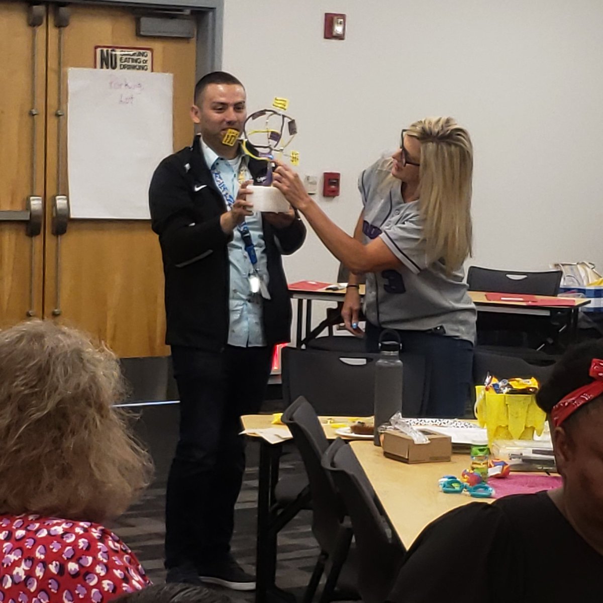 AdeleT75's tweet photo. YES! PRINCIPALS ARE THAT IMPORTANT...An amazing 3 days with our school site leaders, during our Summer Leadership Institute.  "School leaders are not responsible for the results; leaders are responsible for the people who are responsible for the results." https://t.co/4vgMcWRkFx