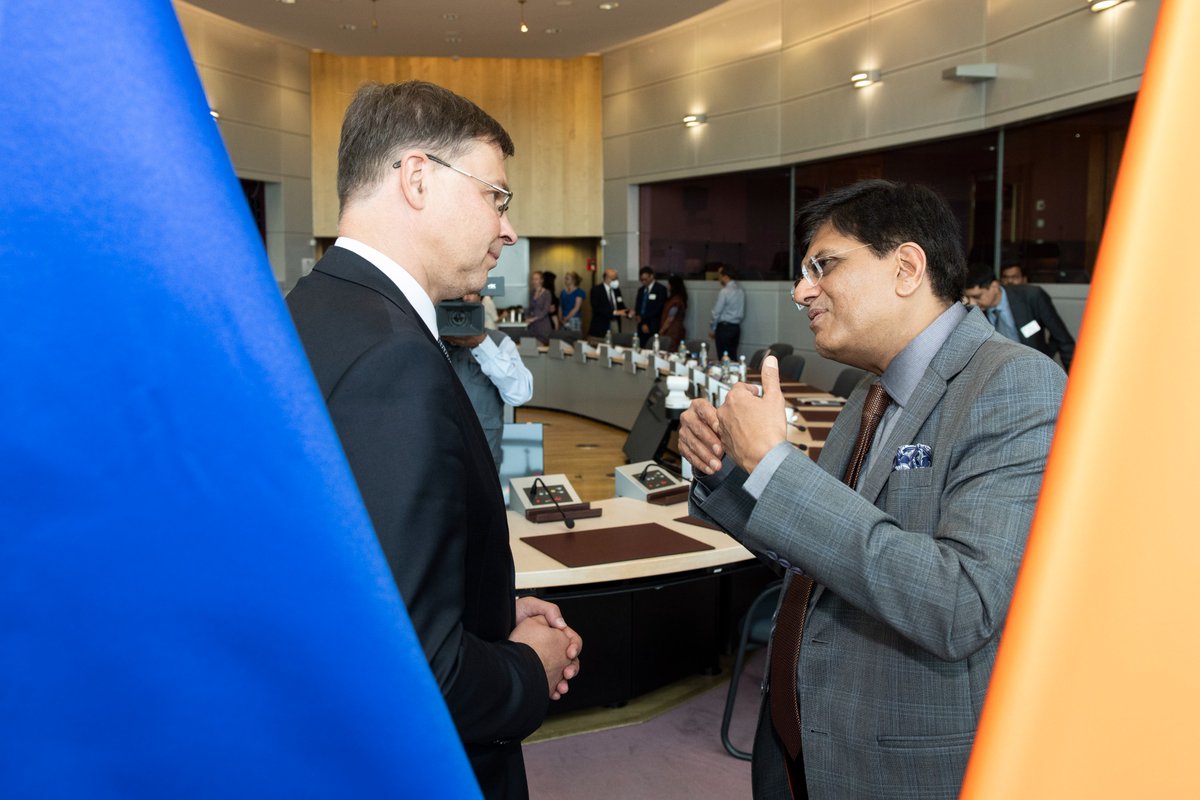 Valdis Dombrovskis (@vdombrovskis) on Twitter photo 🟢EU & INDIA RELAUNCH TRADE DEAL NEGOTIATIONS🟢
<a href="/EU_Commission/">European Commission</a> is pleased to announce that EU & India have formally relaunched negotiations for a Free Trade Agreement.🇪🇺🤝🇮🇳
I was pleased to welcome Minister <a href="/PiyushGoyal/">Piyush Goyal</a> to Brussels for talks today.
#EUTrade 🟢EU & INDIA RELAUNCH TRADE DEAL NEGOTIATIONS🟢
<a href="/EU_Commission/">European Commission</a> is pleased to announce that EU & India have formally relaunched negotiations for a Free Trade Agreement.🇪🇺🤝🇮🇳
I was pleased to welcome Minister <a href="/PiyushGoyal/">Piyush Goyal</a> to Brussels for talks today.
#EUTrade