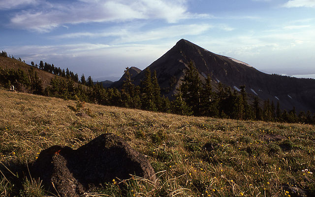 "First Peoples Mountain" at Yellowstone will Honor Native Americans - wp.me/p6e07Q-2lO #Names #Yellowstone