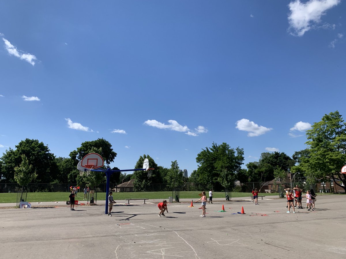 mssweetmanhpe's tweet photo. Wow!!!! @orioleparkjps we are only $76 away from raising $4000 for our @HeartandStroke Jump Rope for Heart!!!!! Can we make it to $4000 before the end of the day???? https://t.co/tcN43PsNAW