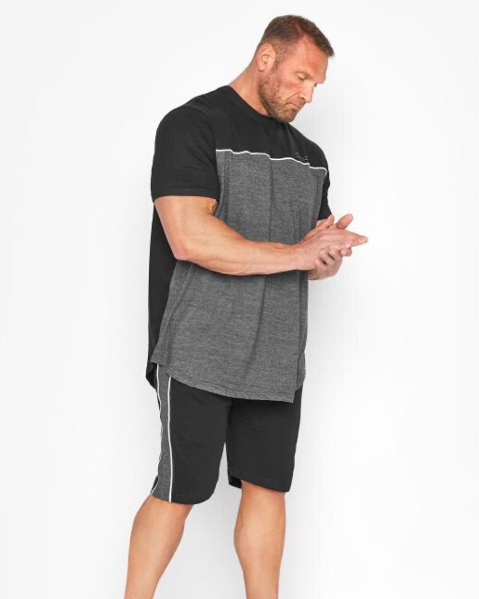 BadRhinoUK's tweet photo. Summer MUST HAVE! ☀️ This matching set from D555 Couture is set to keep you cool &amp; comfortable throughout the seasons.
​
Click the link below to shop ⬇️
​T-Shirt - https://t.co/28Gm1V1jFV 
​Shorts - https://t.co/DbvNQInLxB
​
#badrhino #mensfashion #plussizemenswear #summerstylin https://t.co/nKvnLN3NSU