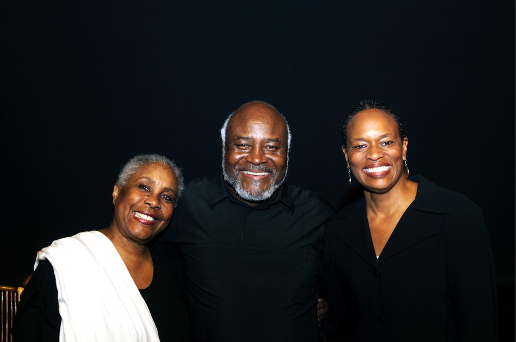 #Throwback to Starlette DuPois at Ebony Repertory Theatre! DuPois is known for her distinguished ability to breathe life into iconic characters on the silver screen and stage. 🥳❤️