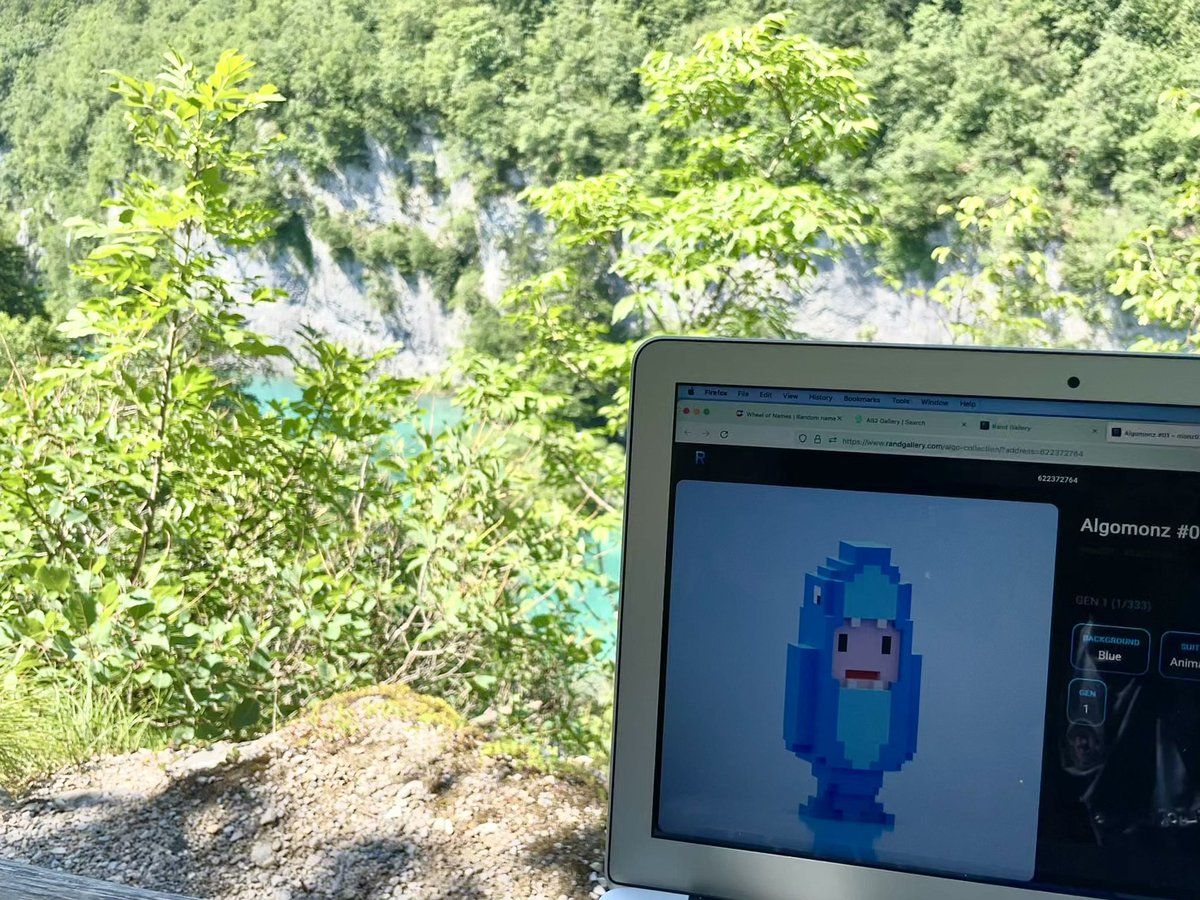 DBalanced's tweet photo. Hi #algofam
Taking my #algomonz shark for a swim and caught an #alchemon bat in the cave!! #algonft 😉 https://t.co/FoYvwI3b7U