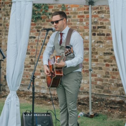 COMMUNITY ARTS EVENT

Come and join us in the walled garden on 25th July from 10am to 5pm to enjoy a day of local arts and music.

Entry tickets include general admission to the centre. Entry £3 per person.

More information can be found on our website at ow.ly/bC3N50JAcLt