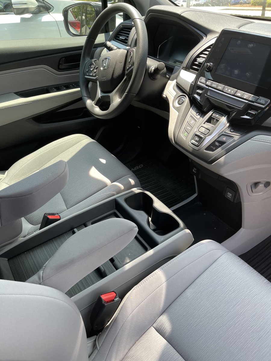 BFofSC's tweet image. In April, Jasmine Road in Greenville, SC opened the doors of their second safe home for previously sexually exploited women who are on their path to healing and freedom! Through a grant, they were able to purchase a new van to help provide transportation to their residents.