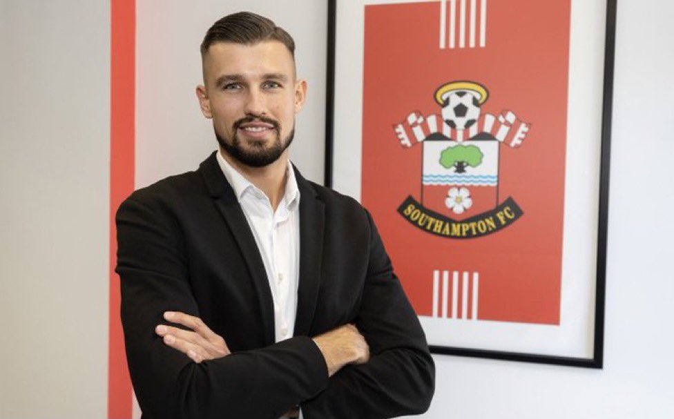 TheSaintCentre's tweet photo. 🚨BREAKING

Mateusz Lis joined Southampton on a five year-contract.

The 25-year-old joins as a free agent following the expiry of his contract at Turkish club Altay SK, where he made 35 appearances in the Süper Lig last season.

#saintsfc https://t.co/J6HSGlMG49