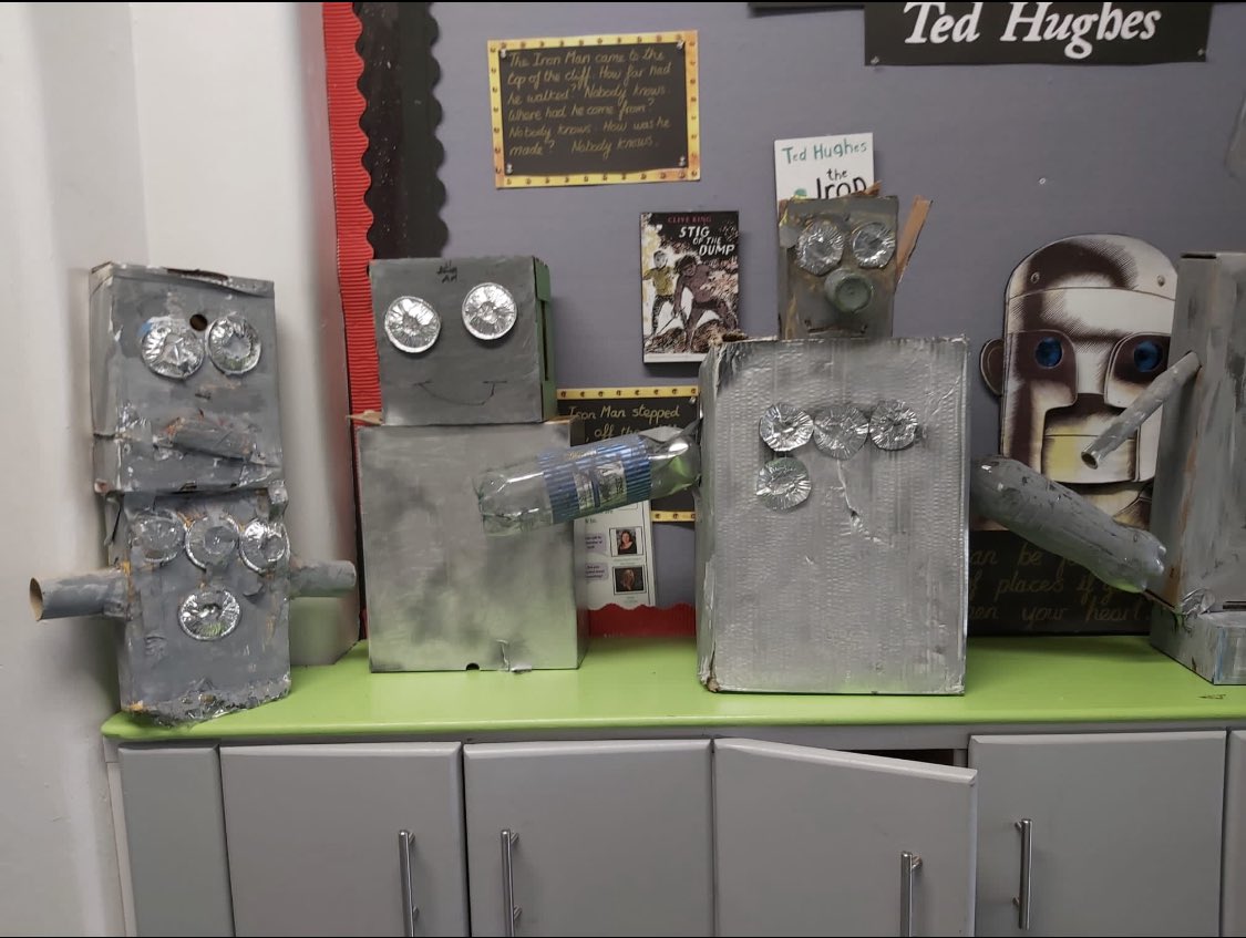 LutonPrimary's tweet photo. Now for some of our ‘Art of the Week’ Part 1 - we really do have some talented children here at Luton Primary - so very proud of you! #lutonprimary #art #tedhughes https://t.co/uoIPytXa0E