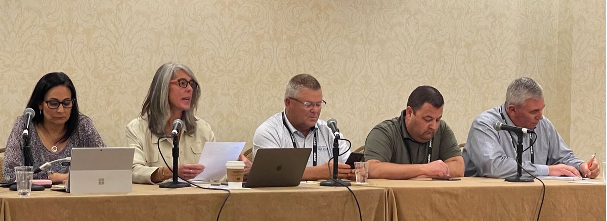 ISE_Magazine's tweet photo. Janice Oliva, 2nd from left, Publisher, @ISE_Magazine, participated in #FiberConnect2022 panel discussion "How Data is Informing the Next Generation of Damage Prevention" @JO_onthego
#fiberbroadband #connectthepossibilities #unlimitedcapacity #undergroundconstruction #ISEEXPO2022 https://t.co/IcjXkeRIpz