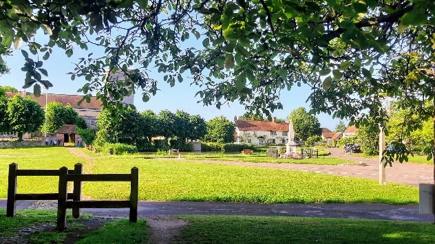 WeatherRadar_UK's tweet photo. If you are currently seeking shelter from the heat, why not explore the country from a nice cool spot with this week's selection of user images. 📸😍

We'd love to see yours, send them here 👇
https://t.co/2blikBMIGf

#weatherimages #weathershots #weatherpics #weatherandradar https://t.co/yFmnAHUiR3