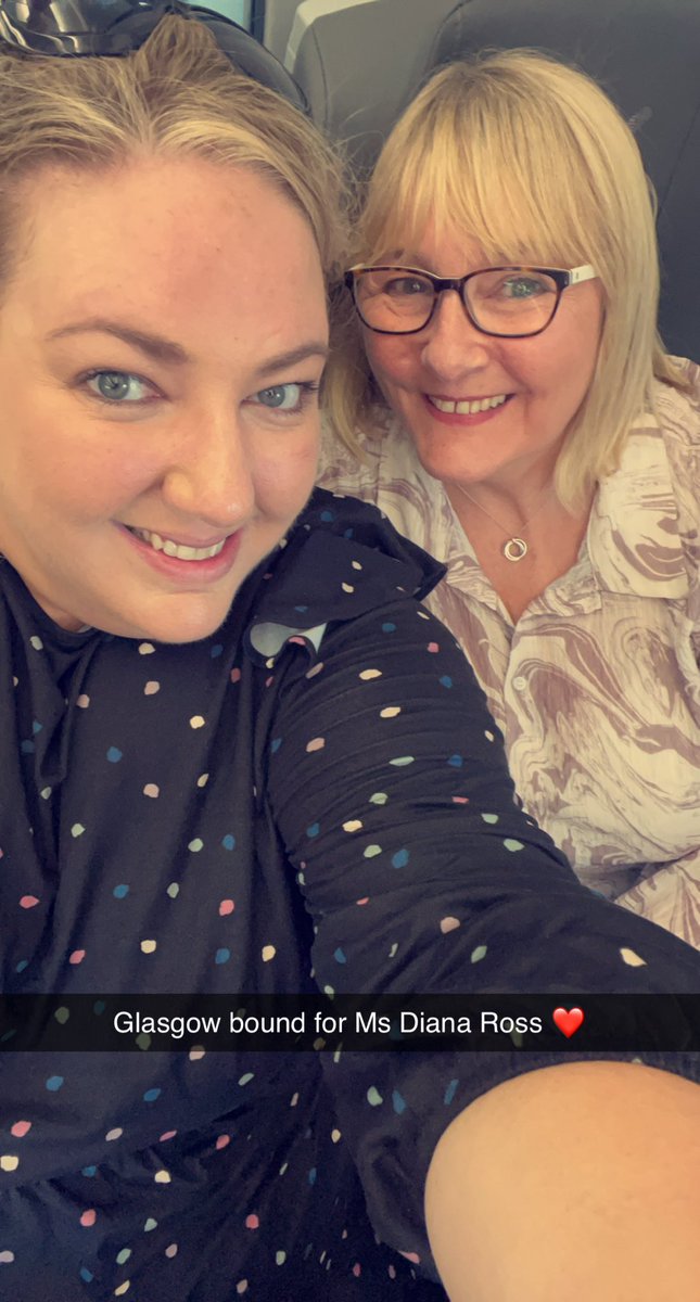 cherylJdickson's tweet photo. Heading to see Ms Diana Ross! My mums long long idol, she’s so excited! I love being able to treat her to things like this ❤️❤️❤️ https://t.co/2hYZgQrNdc