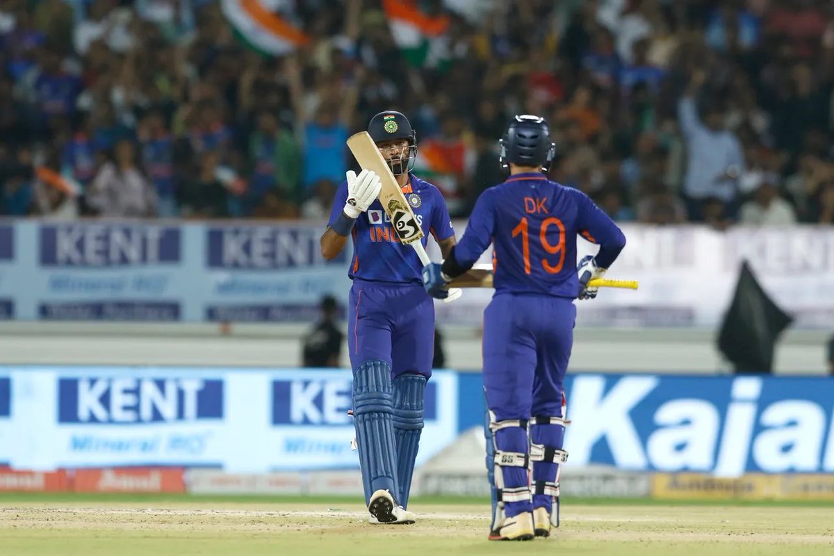 Massive win 🇮🇳 My Dino, you superstar 👏 Bengaluru up next.