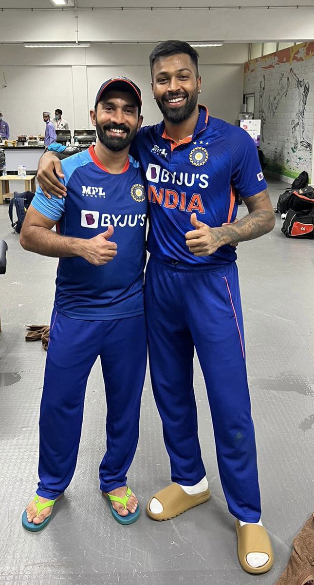 hardikpandya7's tweet photo. Massive win 🇮🇳 My Dino, you superstar 👏 Bengaluru up next. https://t.co/GmNRCSU1Ak