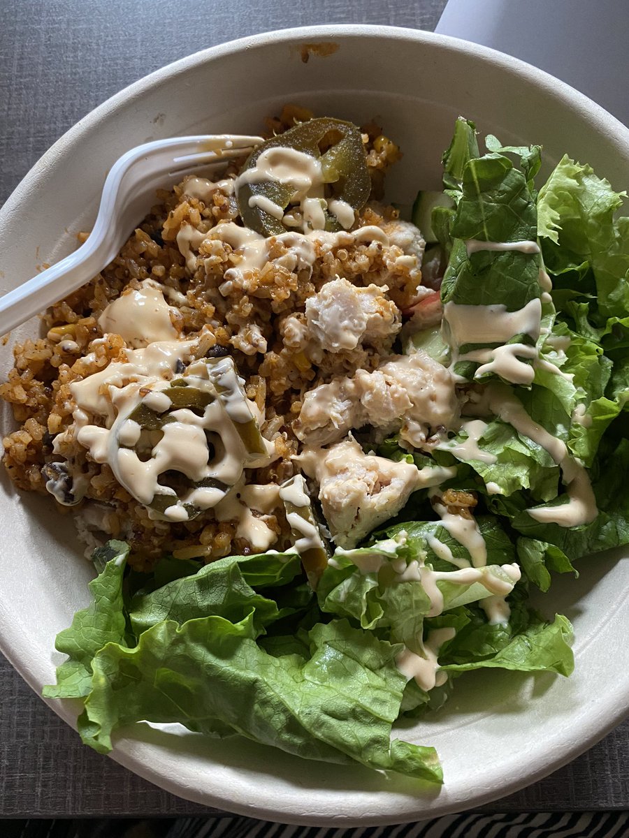 JenniferFrezza's tweet photo. @TimHortons I tried your new habanero bowl for lunch today. $9 and I had a hard time finding the chicken. #fail https://t.co/TCKhA9Lcp4