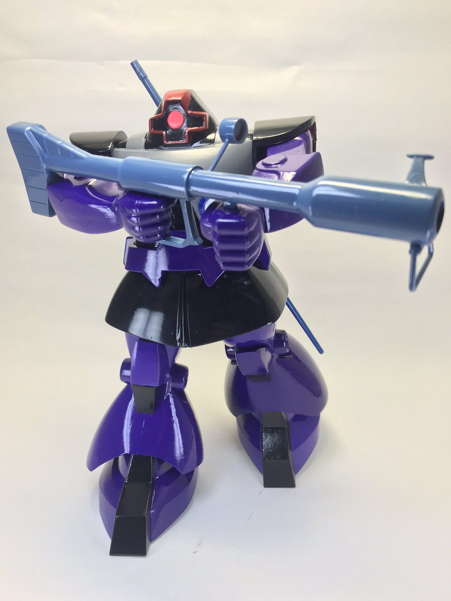 naruki58578269's tweet photo. 旧キット1/100陸戦用ドム完成‼︎
筆塗り全塗装です。
上手い下手は、別にして今までの作品の中で1番の力作です！
失敗しまくりましたが、自分的には旧キットに見えないのが、とても嬉しいです‼︎ https://t.co/BqF7RRzwc2