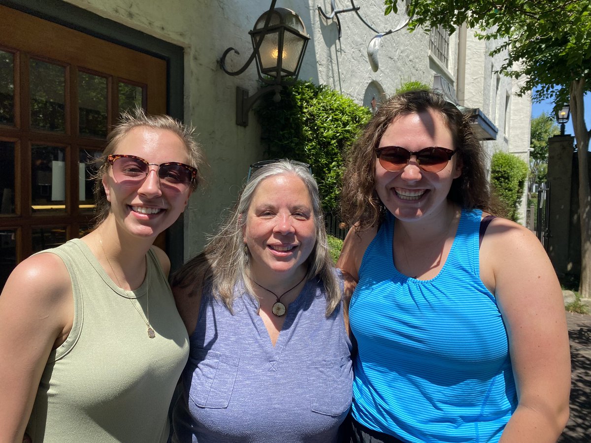 srastricklin's tweet photo. There’s nothing like having a 2 hour lunch with friends, who happen to be SMMHS alumni, to remind me that I teach not for test results or what schools my students attend, but rather seeing  the mature, open-minded thinkers they grow up to be. Rebecca Vandeventer &amp; Natalie Taggart https://t.co/RYoTqz82iZ