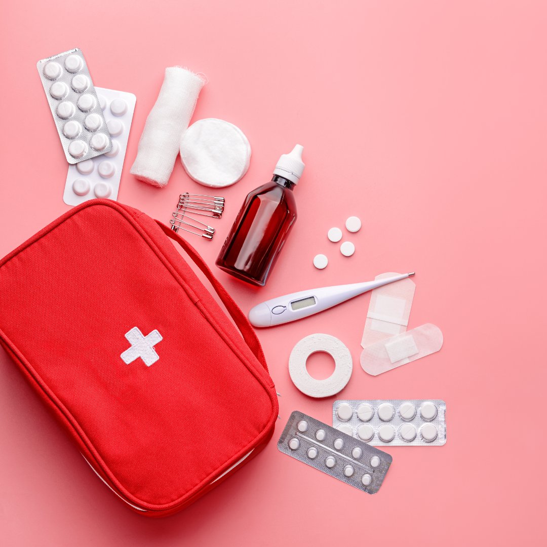 Mastheadpink's tweet photo. #Summervacations are right around the corner! 
Here are 15 ESSENTIALS FOR YOUR TRAVEL FIRST-AID KIT:
https://t.co/KbxqiTsdPX
*New on the Blog*
#travel #firstaid #firstaidkit #Blog https://t.co/uU0ALZ4FW9