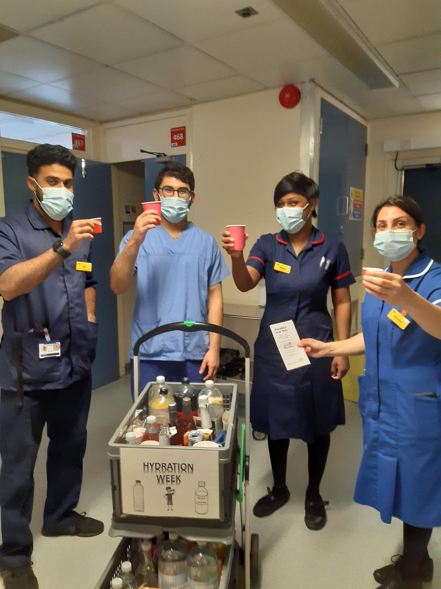 SwbhT's tweet photo. We were delighted to be part of #hydrationweek @SWBHnhs We visited staff &amp; patients passing on advice, knowledge and some refreshments. 
Thanks to everyone who came to see us &amp; enjoyed a cold drink.
And many thanks to @EssieLi2020 for her efforts, organisation and time.

#swbhact https://t.co/yZthGCiZ5x
