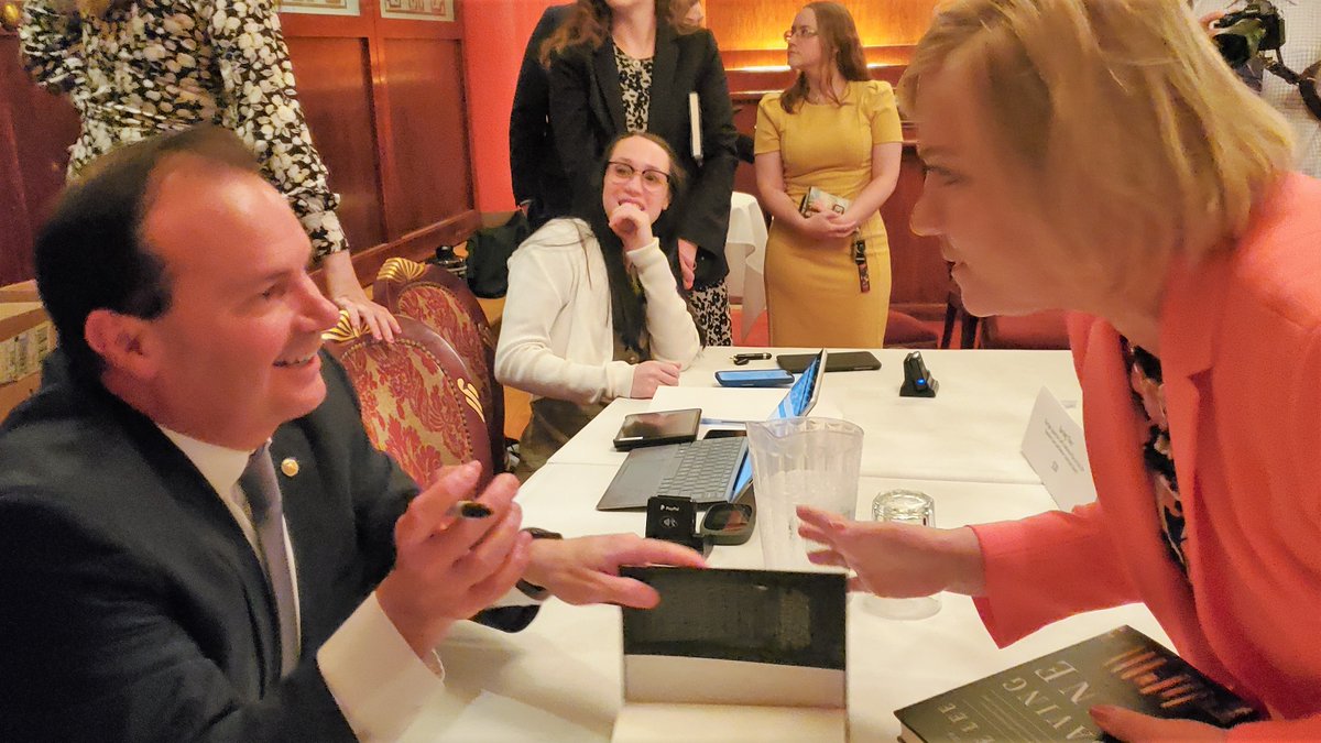 NFRW's tweet photo. The National Federation of Republican Women was among the earliest supporters of the Keep Nine Amendment, which would prevent court-packing by setting the number of Supreme Justices at nine in the Constitution. #KeepNine
Learn more: https://t.co/3ukSSNXAl0 1/3 https://t.co/g3MkkARUNy