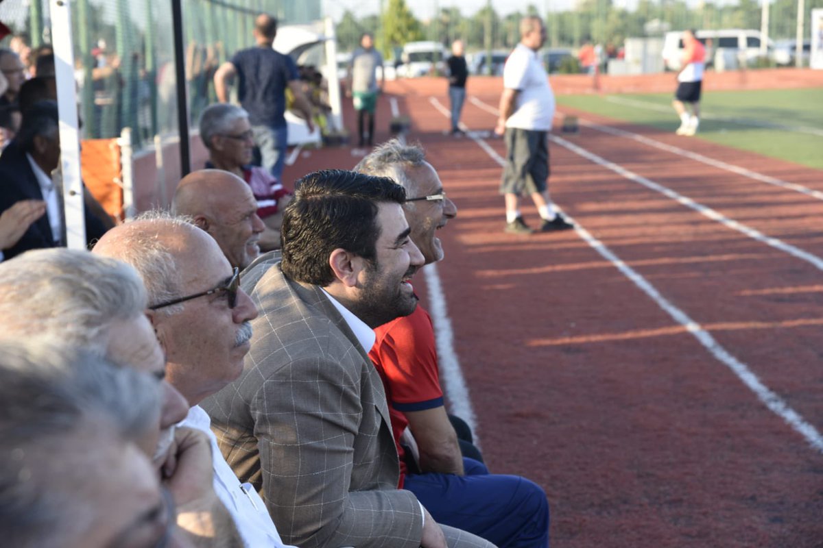 islambunul's tweet photo. 📍#SentetikSaha

#Mithatpaşa ile #Emek mahallelerimizin Yarı Final maçına katıldık. Müsabakada mücadele eden takımlarımıza başarılar diliyorum. https://t.co/d1qIUWuPSR