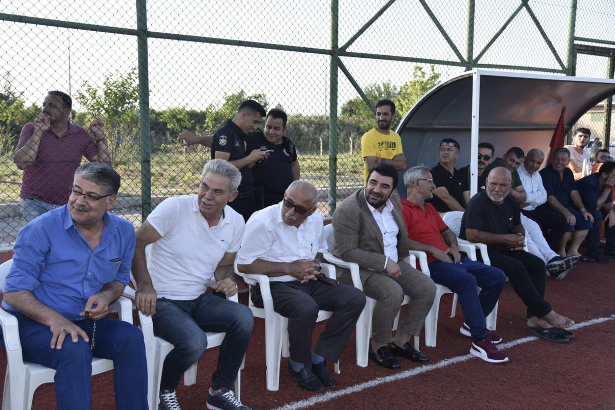 islambunul's tweet photo. 📍#SentetikSaha

#Mithatpaşa ile #Emek mahallelerimizin Yarı Final maçına katıldık. Müsabakada mücadele eden takımlarımıza başarılar diliyorum. https://t.co/d1qIUWuPSR